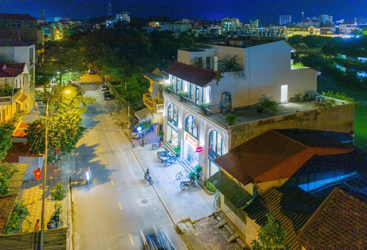 White Hotel ランソン市 エクステリア 写真