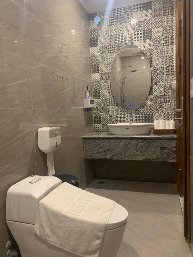 White Hotel ランソン市 エクステリア 写真